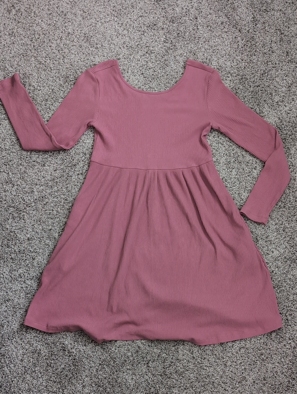 Girl's Old Navy Mauve Long-Sleeve Dress (L 10/12)